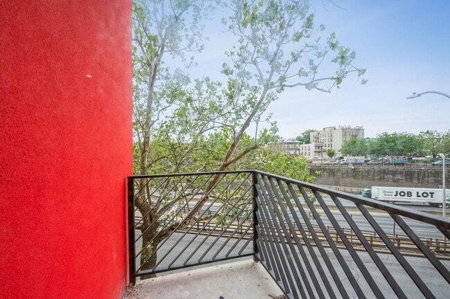 Foto del edificio - 1847-1849 Cross bronx expy