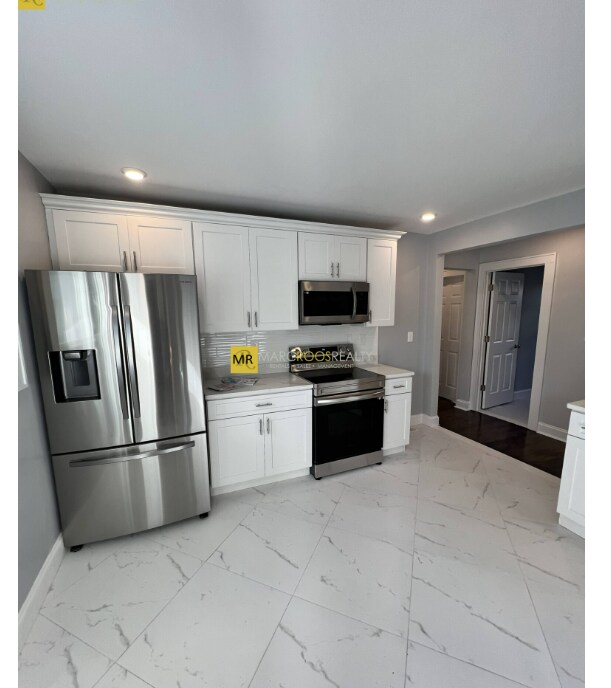 Foto del edificio - 12 Lawrence St