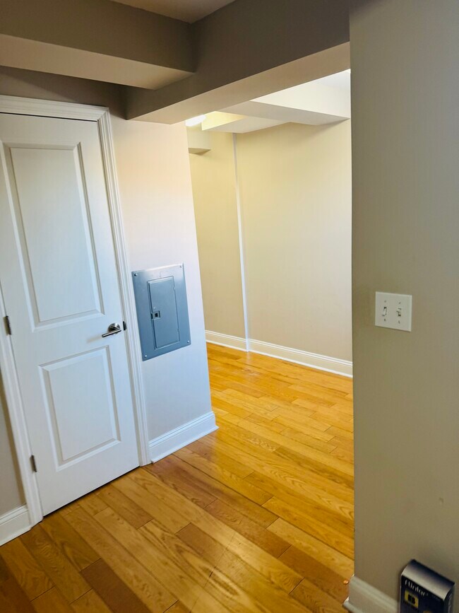 Foto del edificio - 45 S Broadway