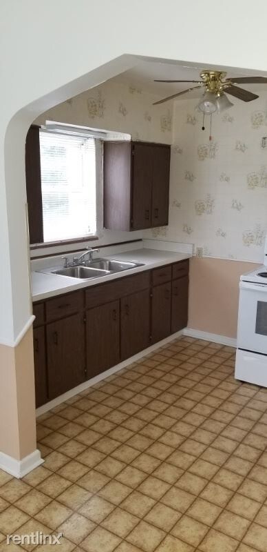 Building Photo - 2 br, 1 bath Apartment - 4400 St Martins Pl