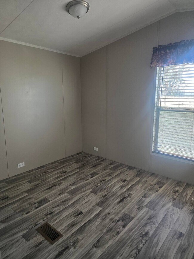 Foto del edificio - 1214 Roseport Rd