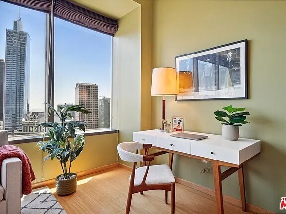 Foto del edificio - 1100 Wilshire Blvd