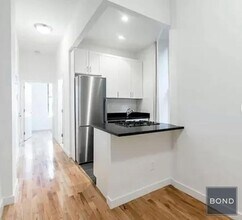Building Photo - 314 E 91st St