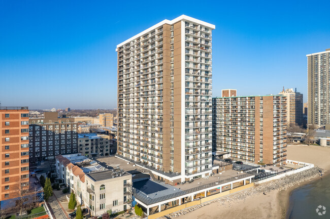 Foto del edificio - Thorndale Beach South Condominiums