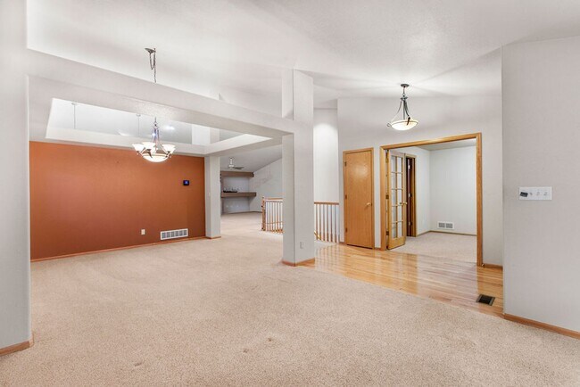 Foto del edificio - Charming 3-Bedroom + Office, 4-Bath Ranch ...