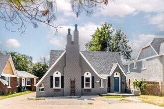 Building Photo - 2538 NW 16th St