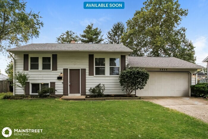 Primary Photo - 2020 TURNER DR, LANCASTER, OH 43130