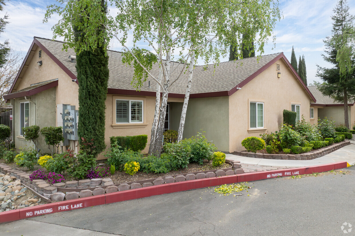 Foto principal - Acacia Glen Senior Apartments