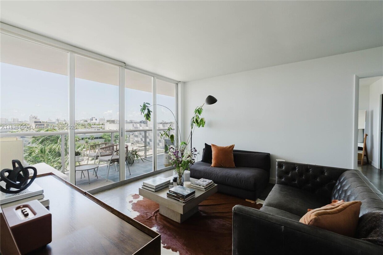 Foto principal - 1900 Sunset Harbour Dr