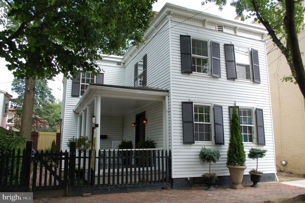 Building Photo - 406 S Fairfax St