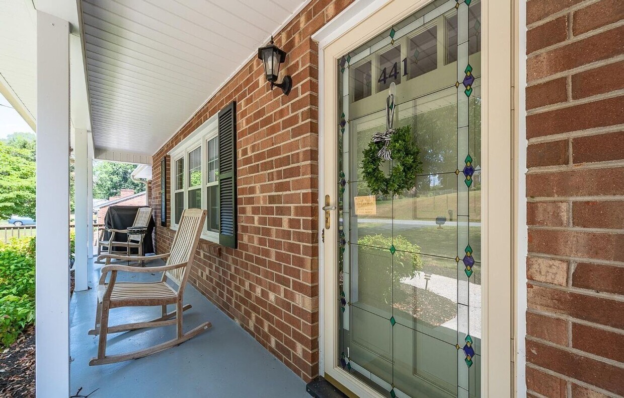 Foto del edificio - 4 Bedroom Home in Campbell County