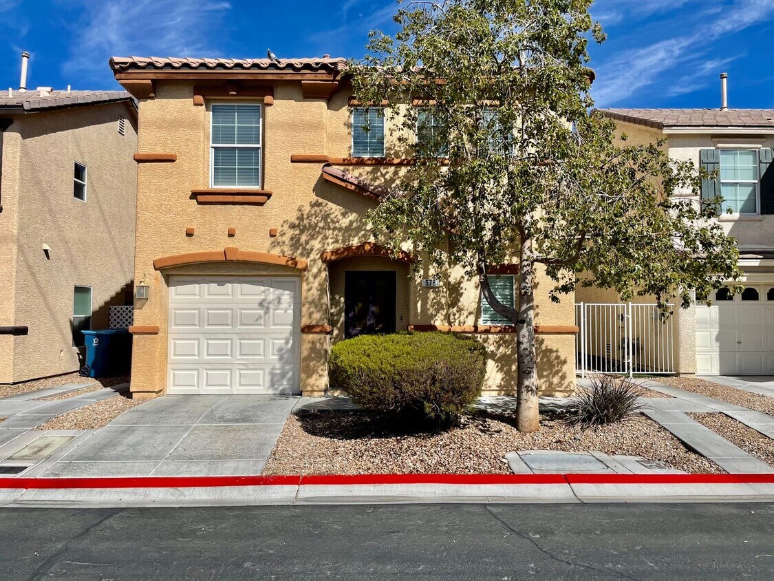 Primary Photo - Home For Rent! Silverado Ranch 3beds/2Baths