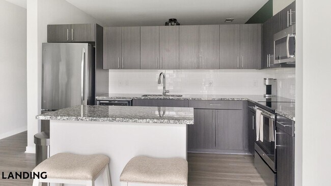 Foto del edificio - 2120 N Brevard St