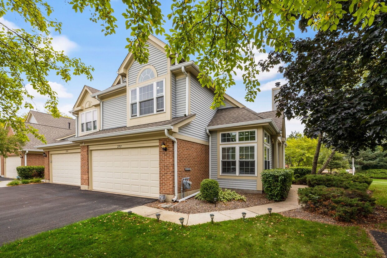 Primary Photo - 2787 Green Bridge Ct