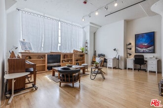 Building Photo - 420 San Pedro St