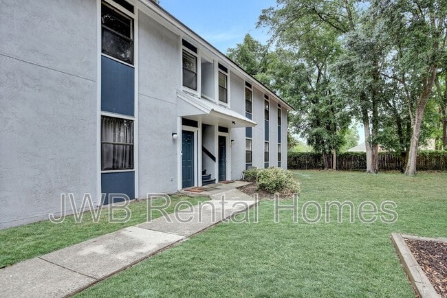 Building Photo - 10825 Key Haven Blvd
