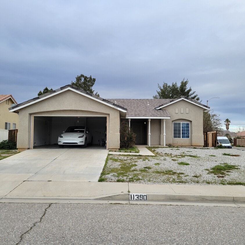 11390 Bristol Ct, Adelanto, CA 92301 House Rental in Adelanto, CA