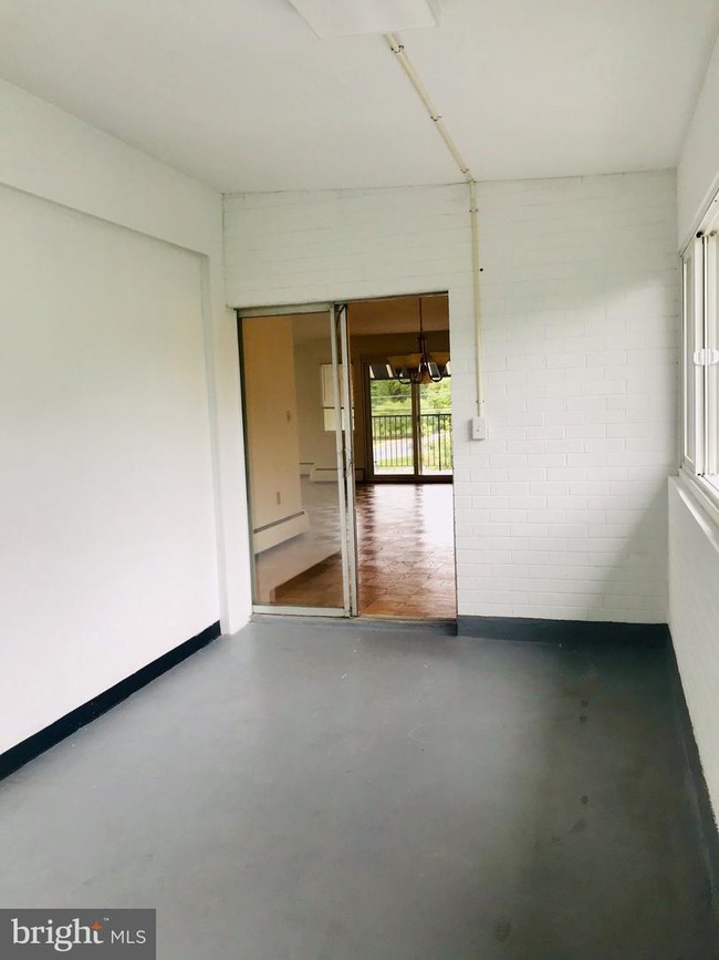 Foto del edificio - 6301 N Charles St