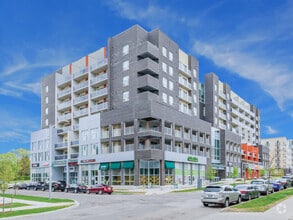 Building Photo - Sage V