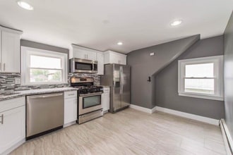 Building Photo - 160 Hartman Ave