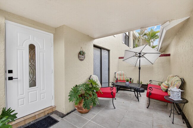 Foto del edificio - 2703 Maplewood Dr