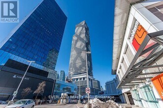 Building Photo - 138 Downes St