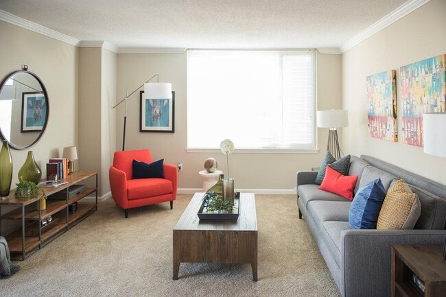 Building Photo - Crescent Centre Apartments & Townhomes
