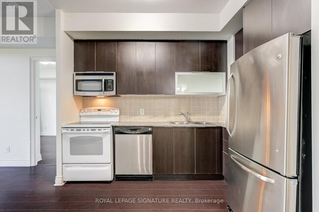 Photo du bâtiment - 16 Brookers Ln