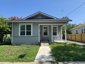 Building Photo - 435 Dunning Ave