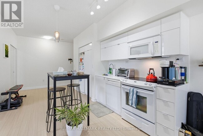 Building Photo - 151 Dan Leckie Way