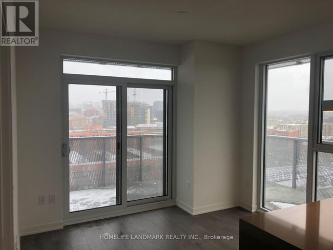 Building Photo - 20 Richardson St