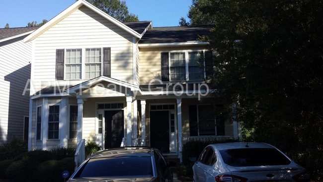 Foto del edificio - 344 Byron Rd
