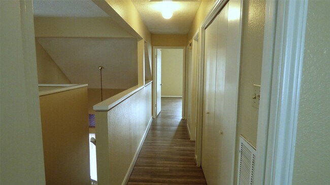 Building Photo - 14715 Cypress Green Dr