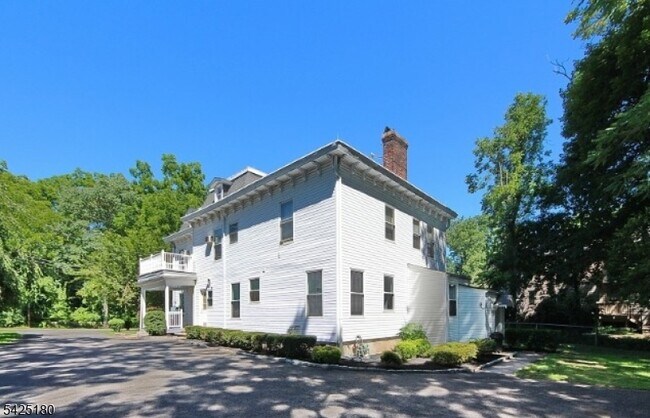 Foto del edificio - 11 Childs Rd