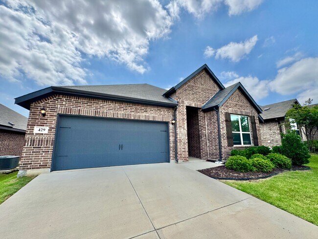 Foto del edificio - Argyle ISD! 3 Bed 2 Bath Home in PERFECT L...