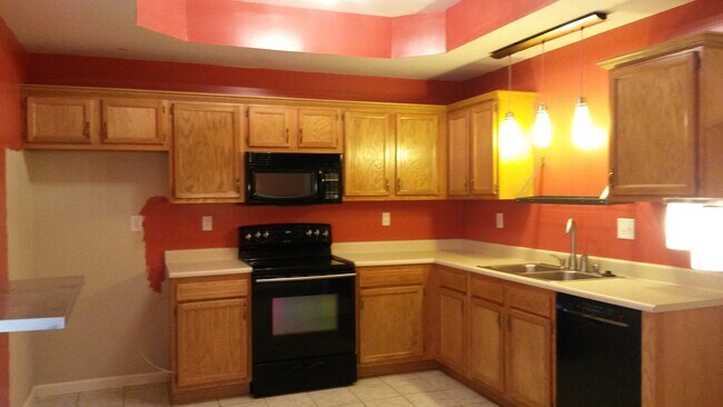 Building Photo - 1113 Oatlands Park