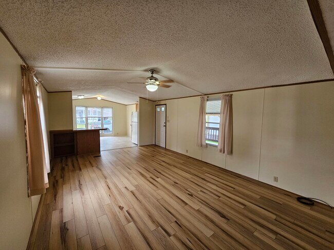 Foto del edificio - 17 Sunnyfield Dr