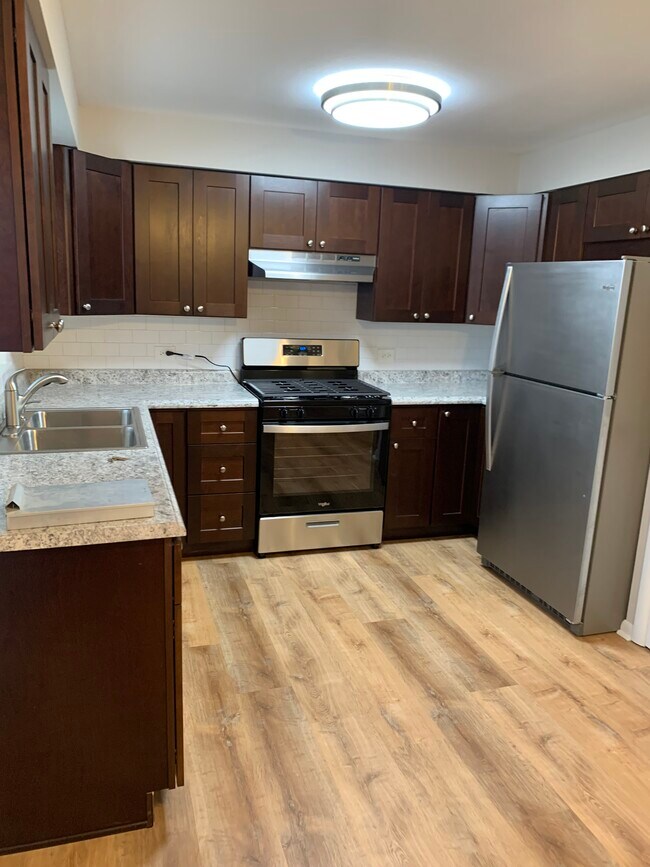Newly Renovated Kitchen - 6759 N Olmsted Ave
