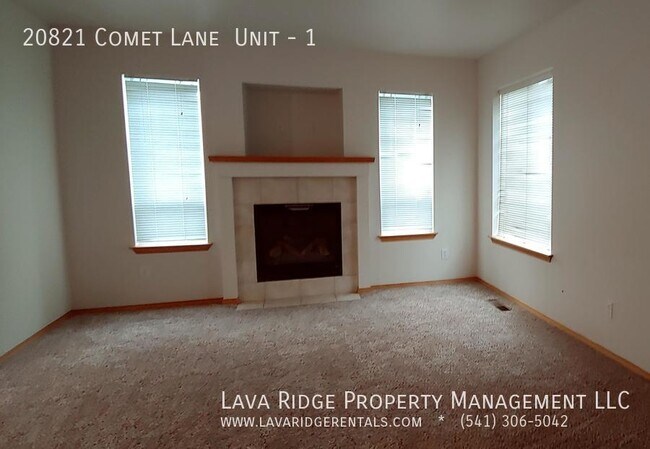 Building Photo - 20821 Comet Ln