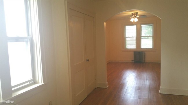 Building Photo - 129 Central Sq
