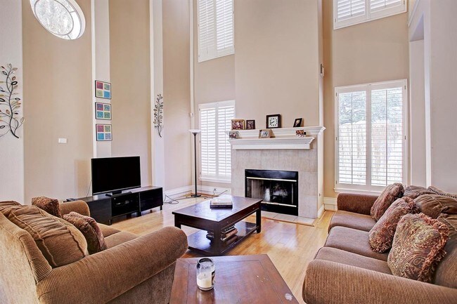 Building Photo - Houston Association of Realtors