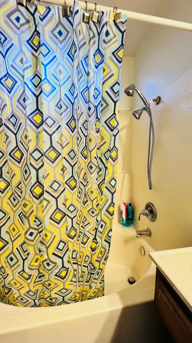 Foto del edificio - 16202 Trailwinds Dr