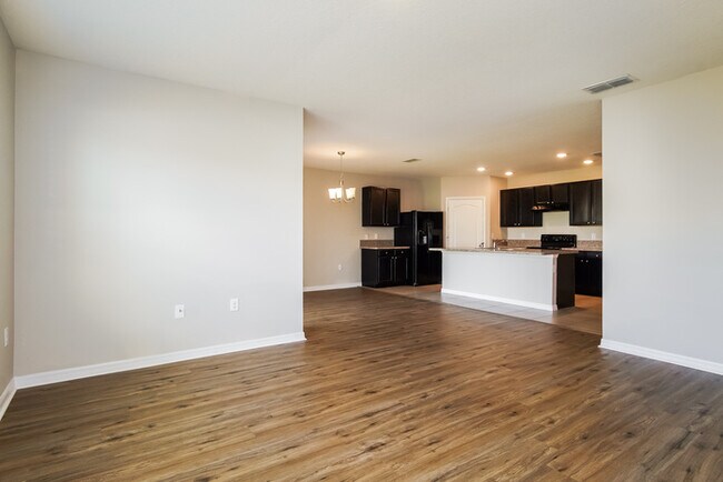 Foto del edificio - 1453 Kensley Ave