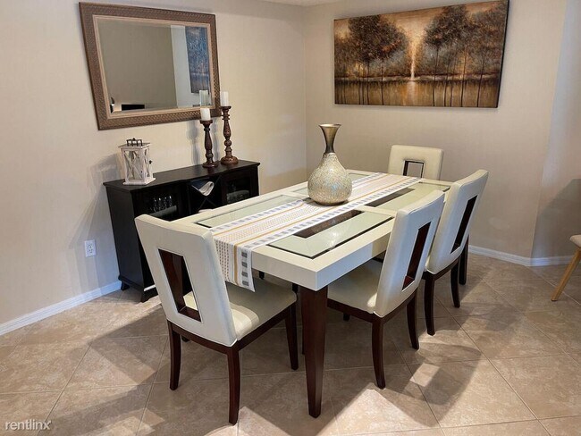 Foto del edificio - 2 br, 2 bath House - 600 S Dixie Hwy Apt 720