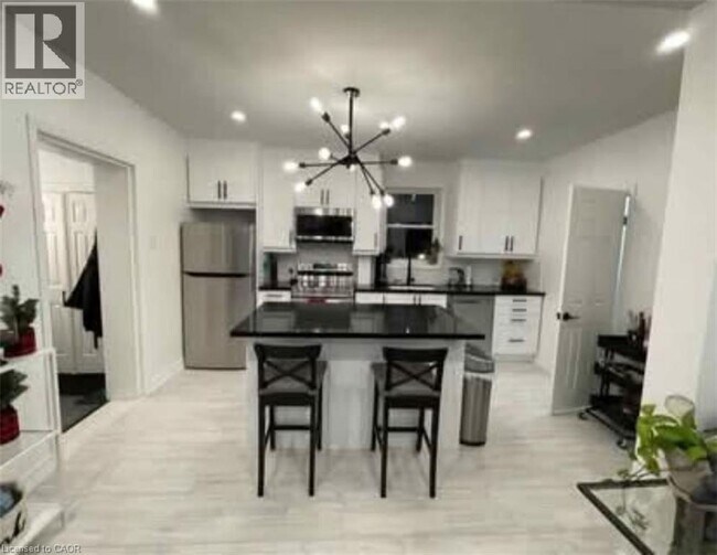 Photo du bâtiment - 54 Cambridge St