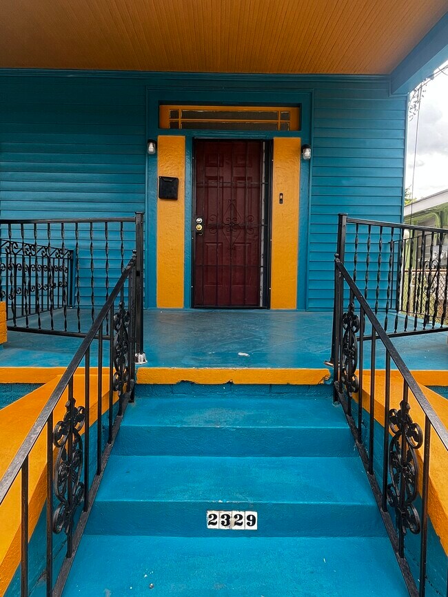 Foto del edificio - 2331 Saint Anthony St