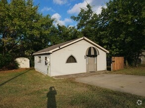 Building Photo - 2710 Jenny Lind Rd