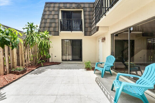 Foto del edificio - 1534 Forest Lakes Cir