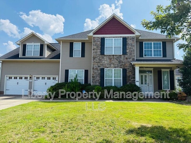 Building Photo - 146 Trenton Pl