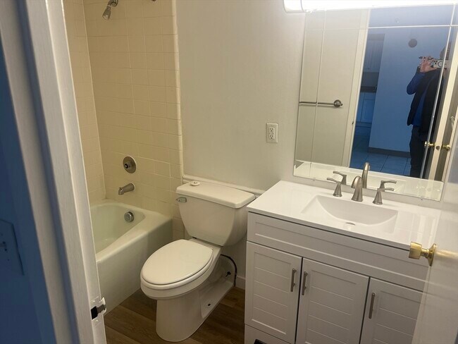 Foto del edificio - 1 Pond St